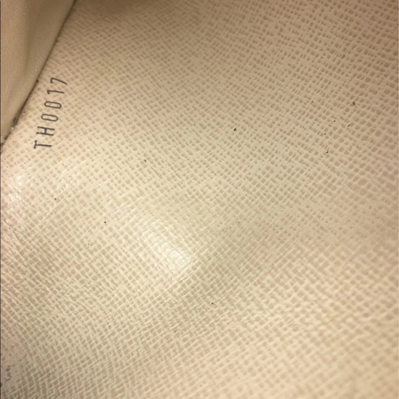 SOLDAuth Louis Vuitton Damier Azur Sarah Wallet - Picture 11 of 13